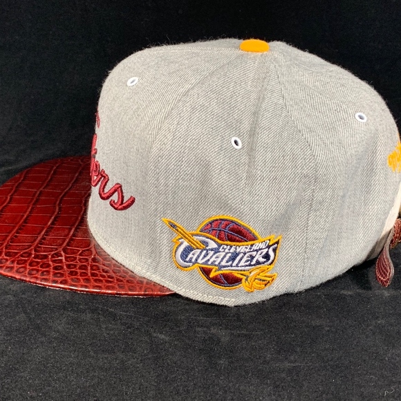 M&N Red Gator Cleveland Cavaliers Snapback main image 6